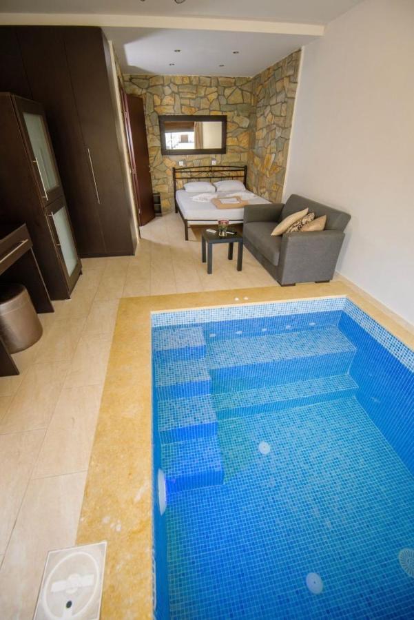 Stone Suites Пефкохорі Екстер'єр фото